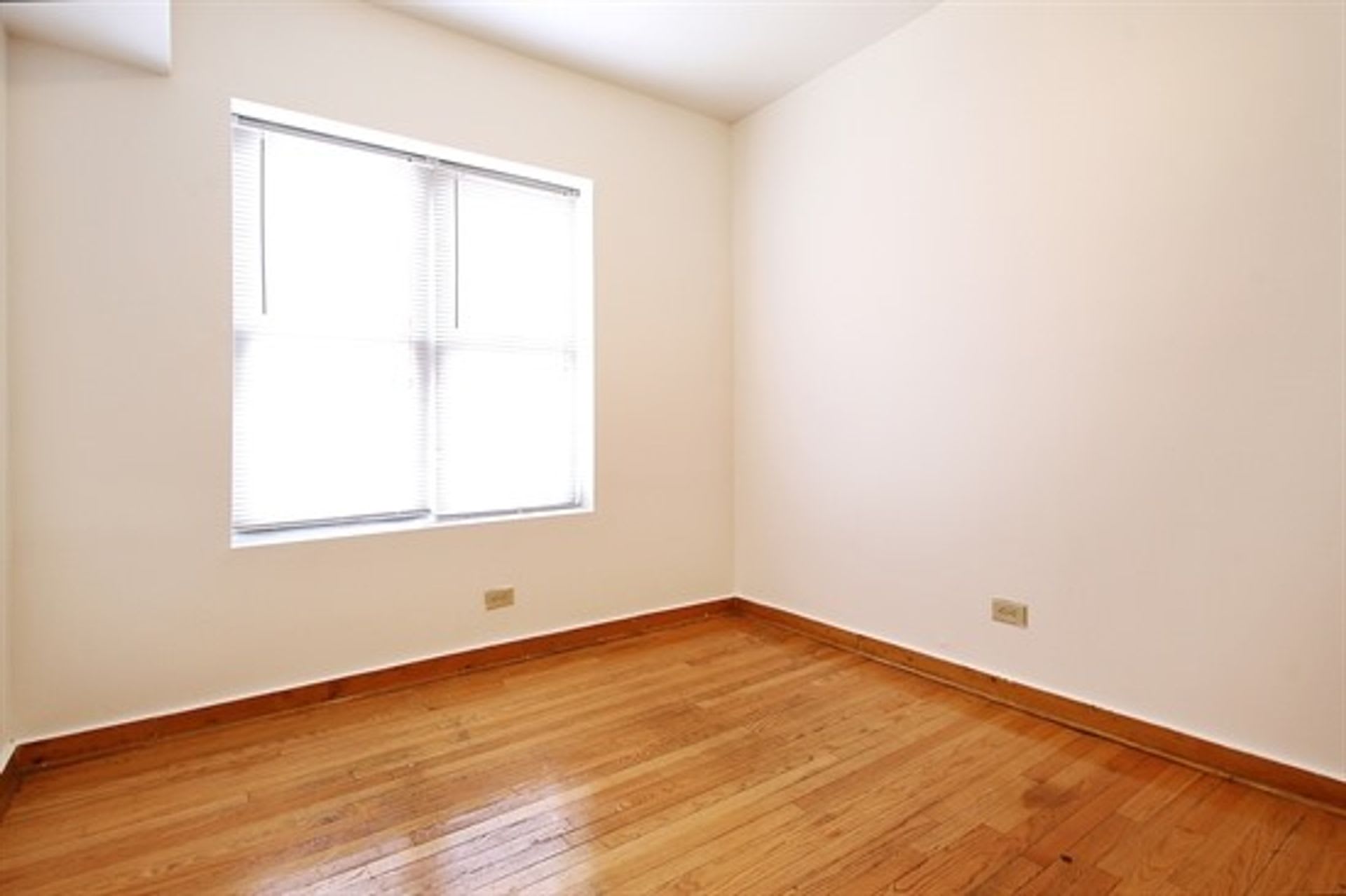 6306 S Artesian Avenue – photo 4
