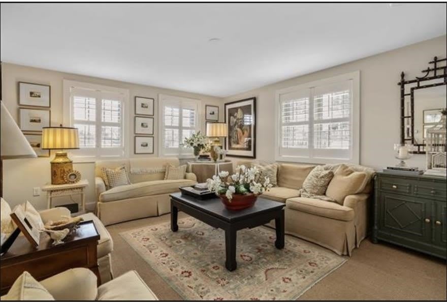 16 Wentworth Road – photo 3