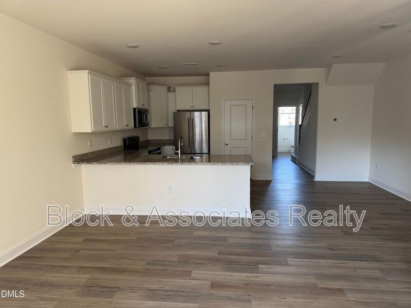 460 La Maison Ave – photo 3