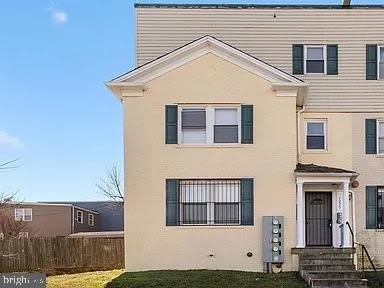 1275 Meigs Place Ne – photo 2
