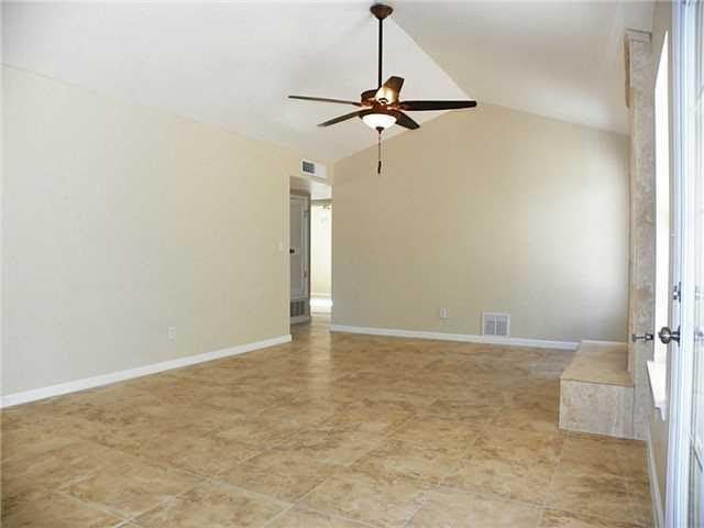333 LOMONT Drive – photo 5