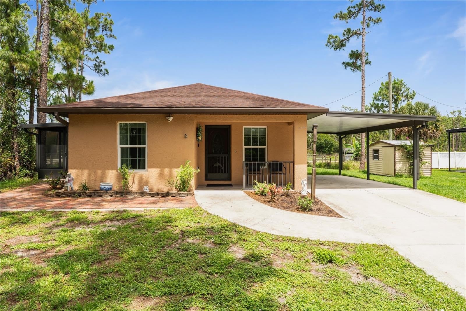 3241 TROPICAIRE Boulevard – photo 2