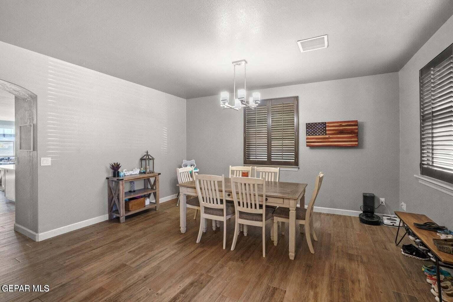 11032 Bullseye Street – photo 3