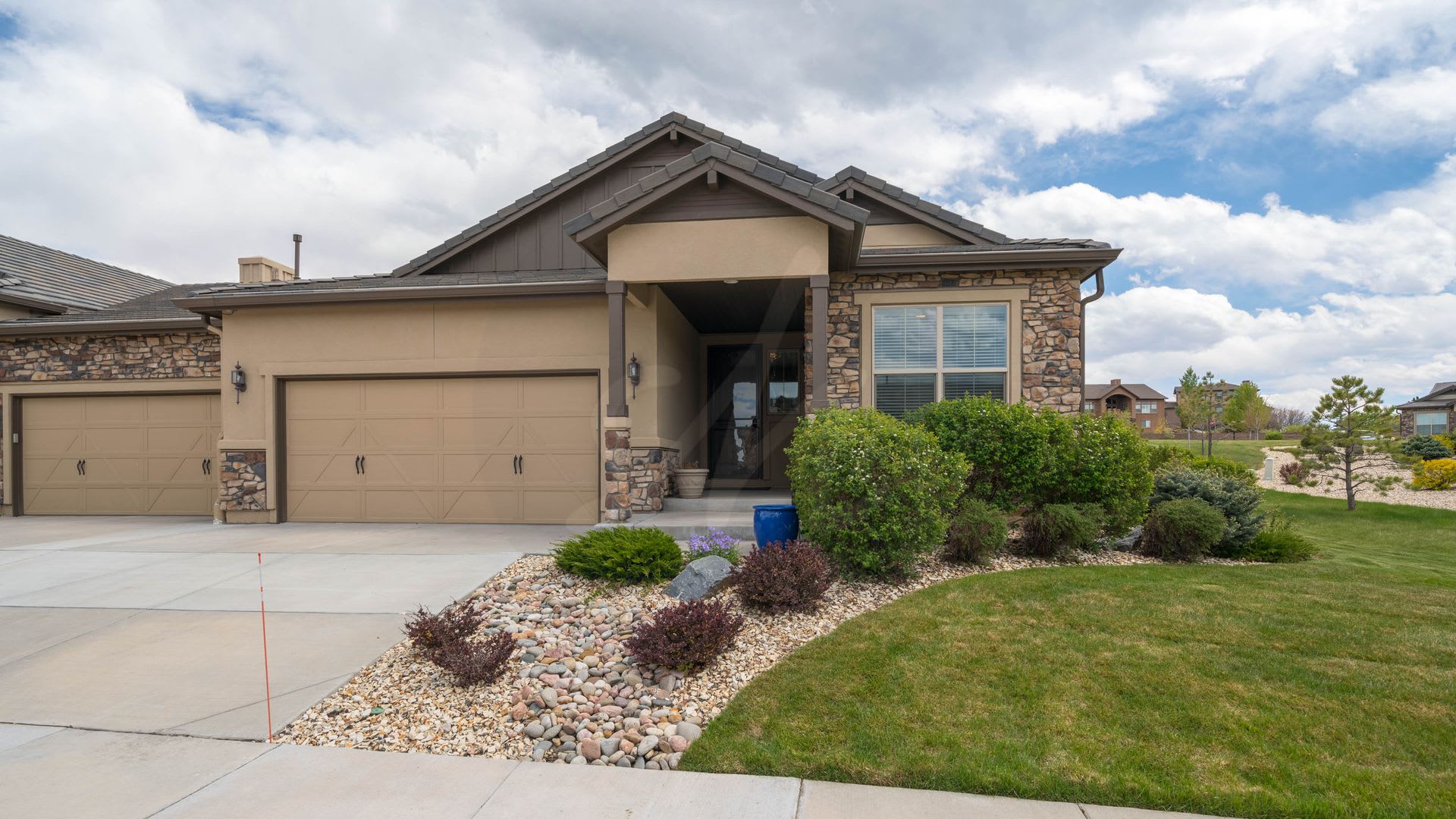 Stunning 4 Bedroom Patio Home in Flying Horse – photo 1