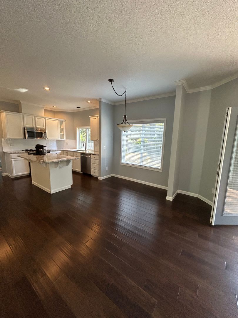Great Home near 217 and Washington Square – photo 5