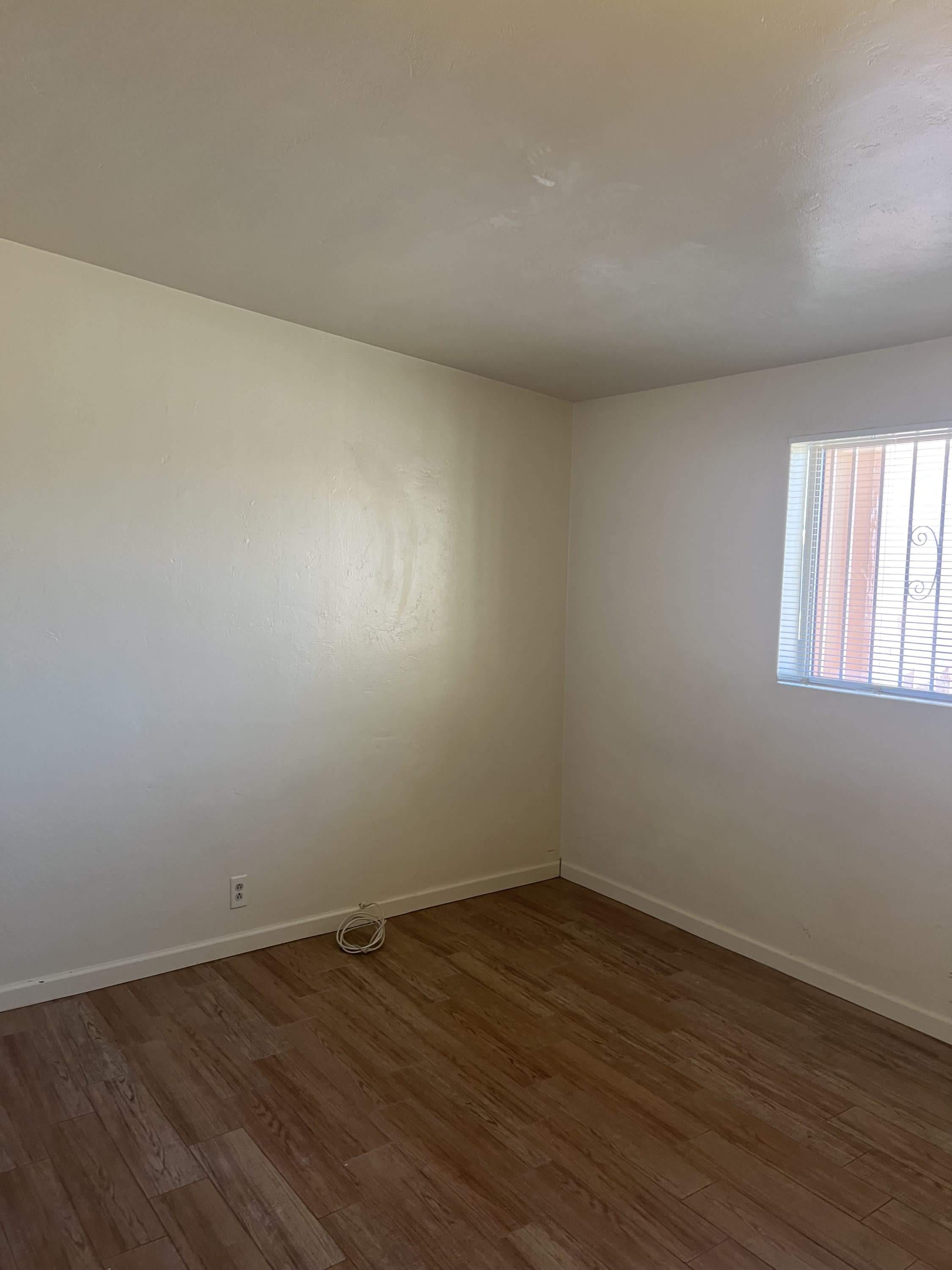 5734 East 35Th Street – photo 3