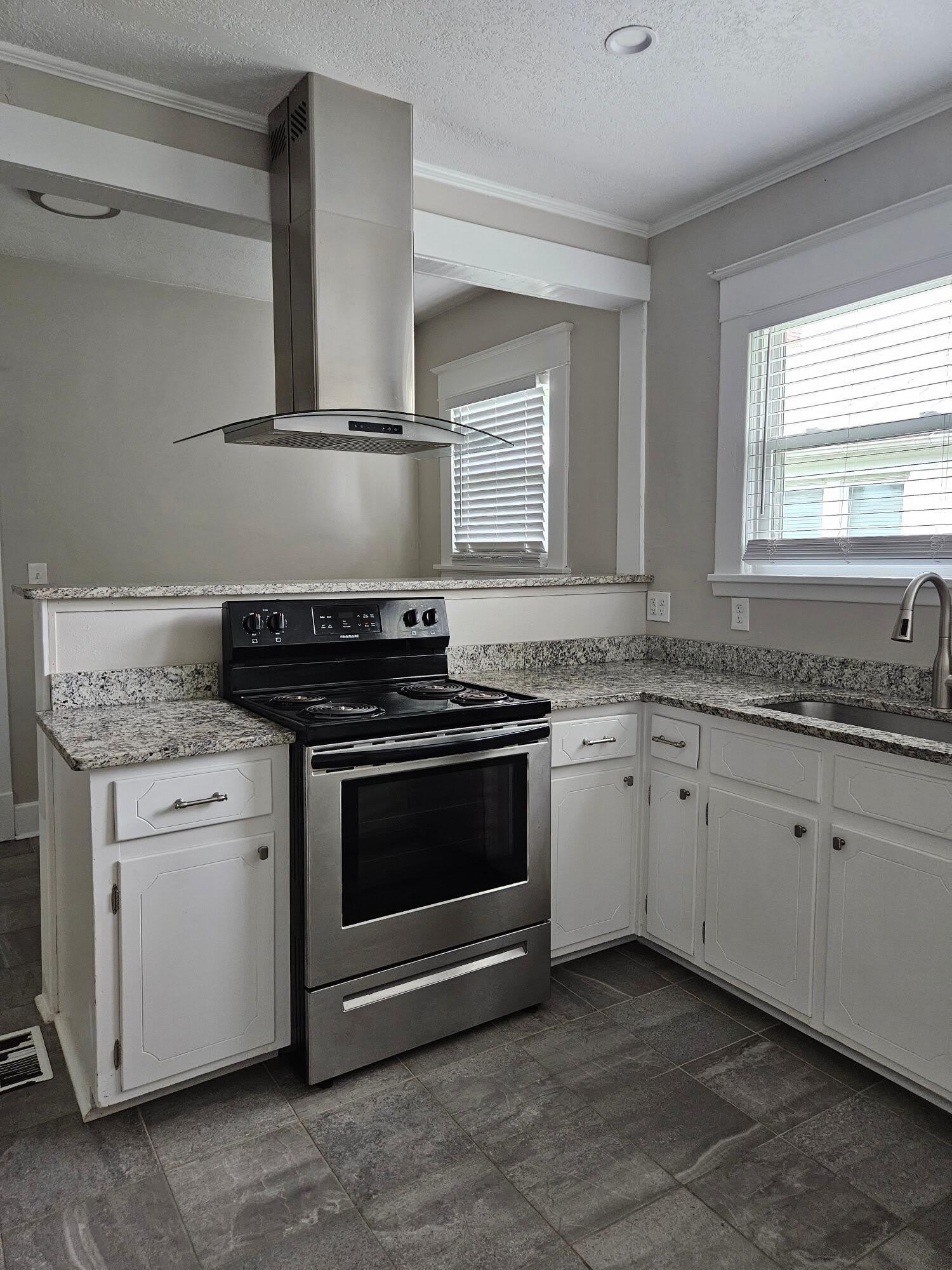 1313 Merry Street – photo 4