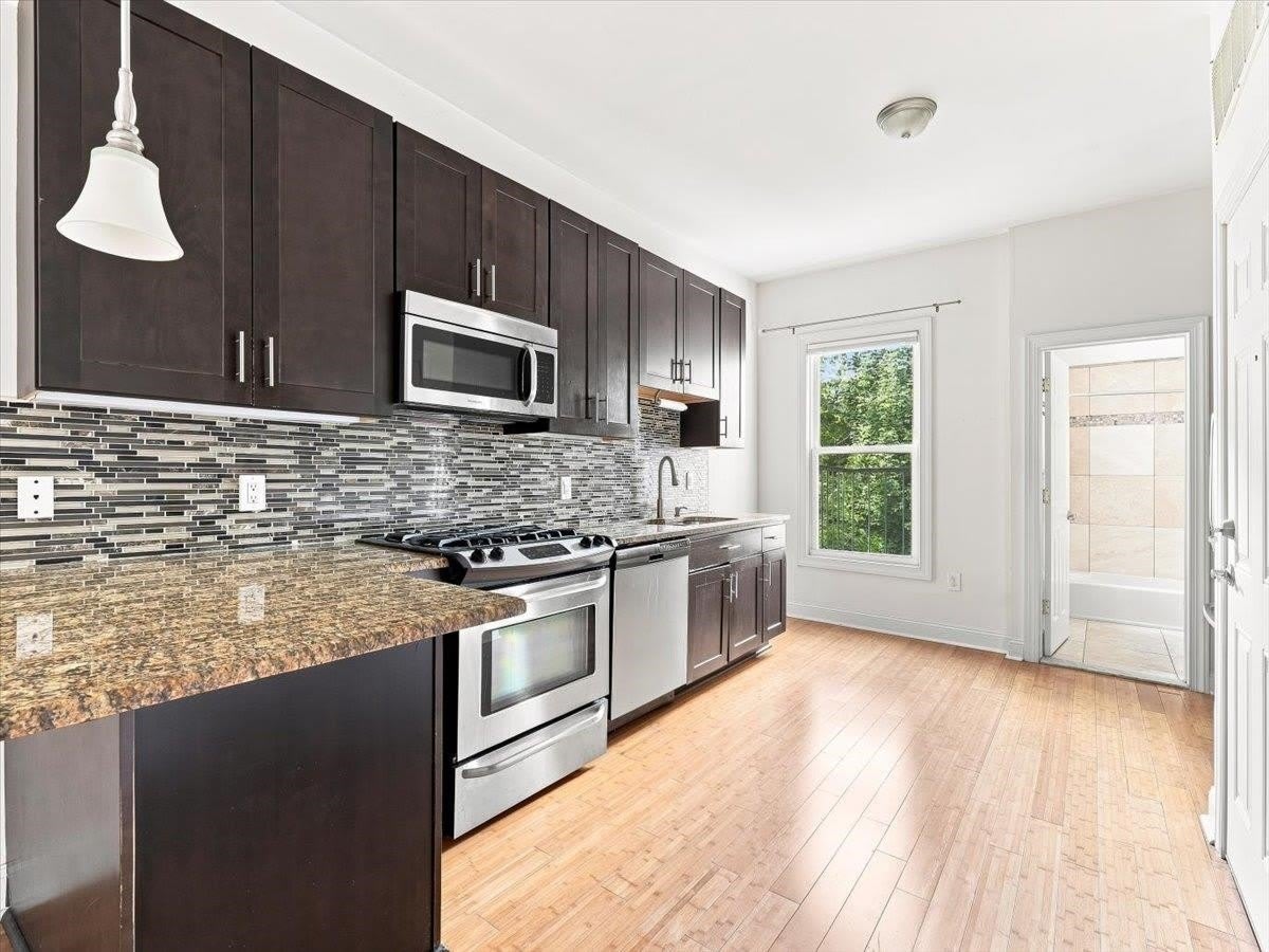 125 Sherman Ave – photo 4