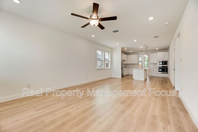 1149 Beautyberry Ln – photo 3