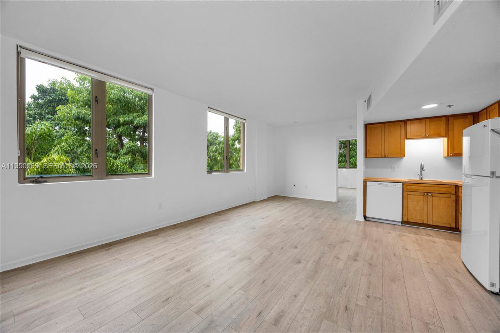 2630 Southwest 28Th Street – photo 2