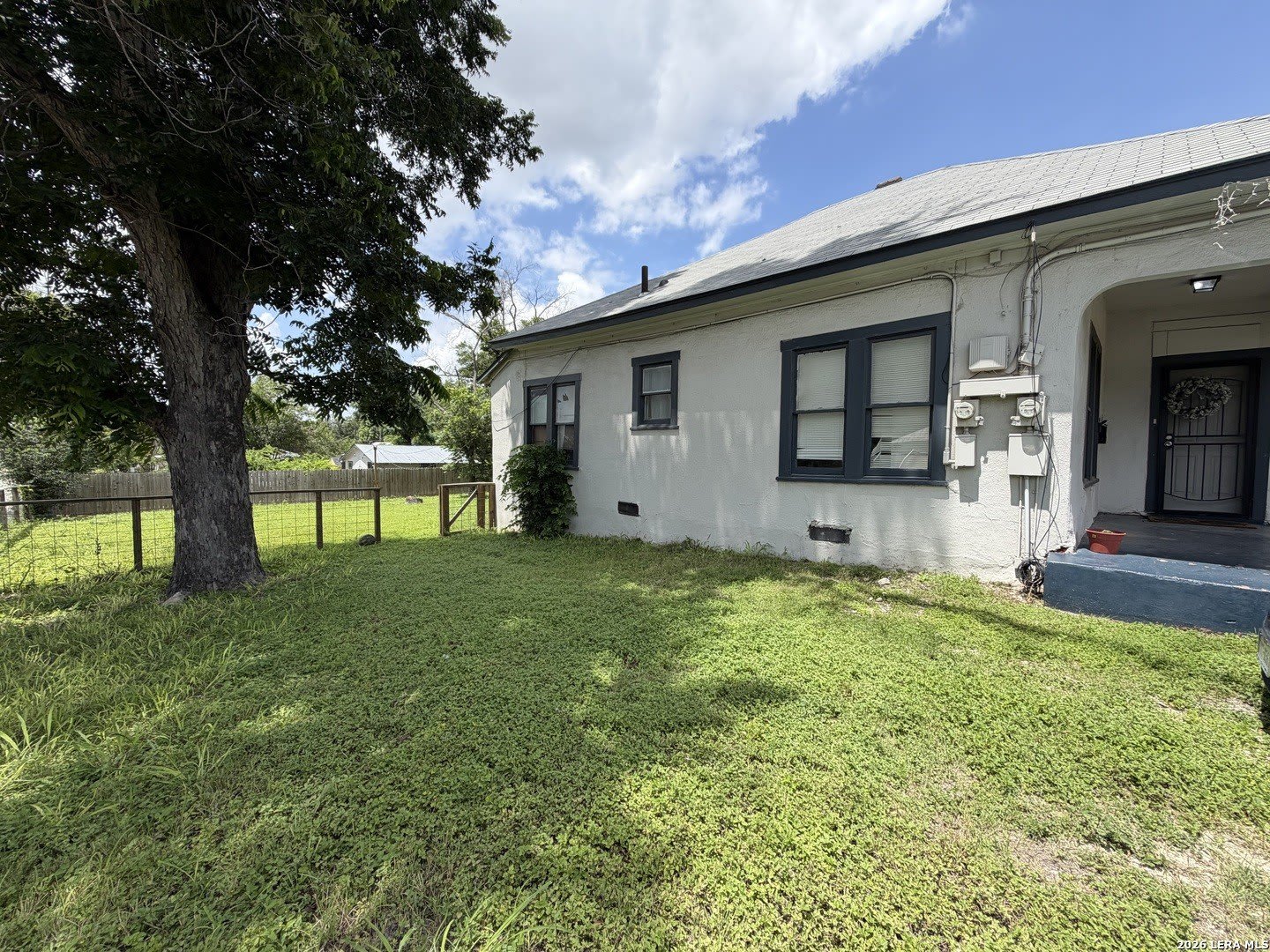 232 Regina St – photo 4