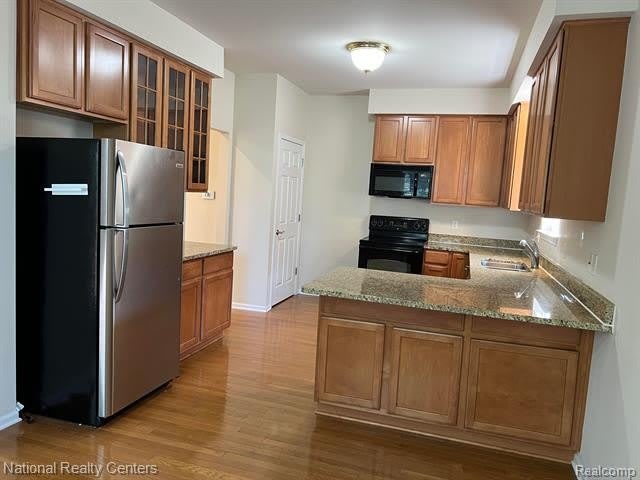 41876 YEATS Drive – photo 3