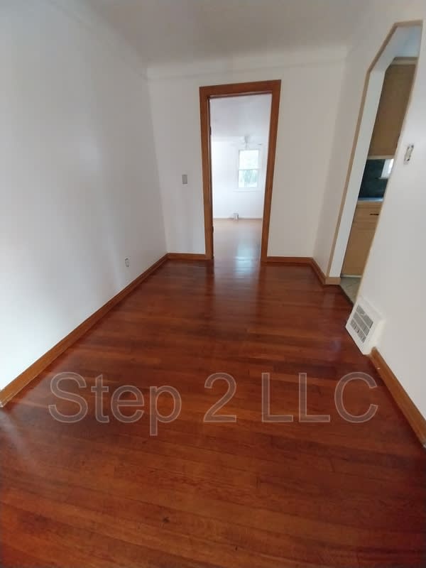 12904 Willard Avenue – photo 3