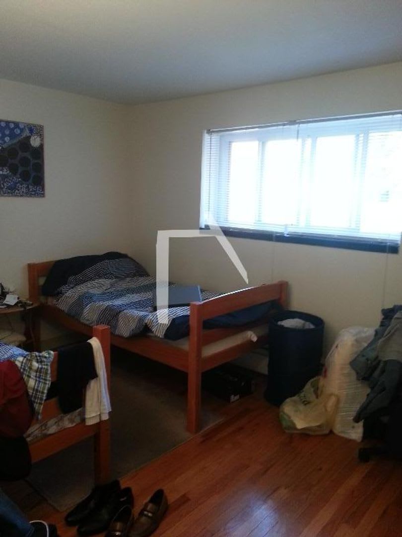 2 bed in Allston – photo 3