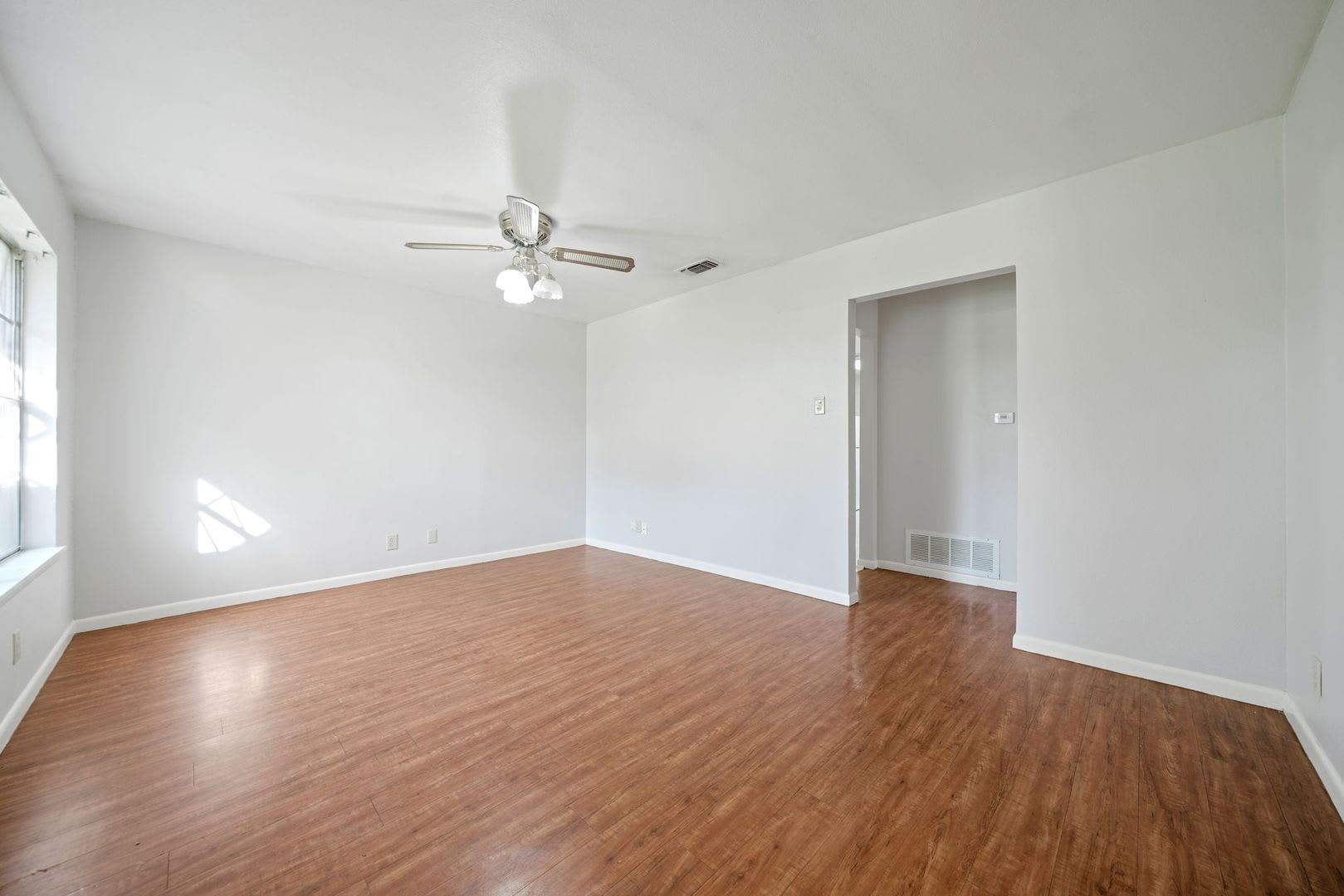 Spacious 3BR Duplex Less Than 1 Mile from Texas State University – photo 4