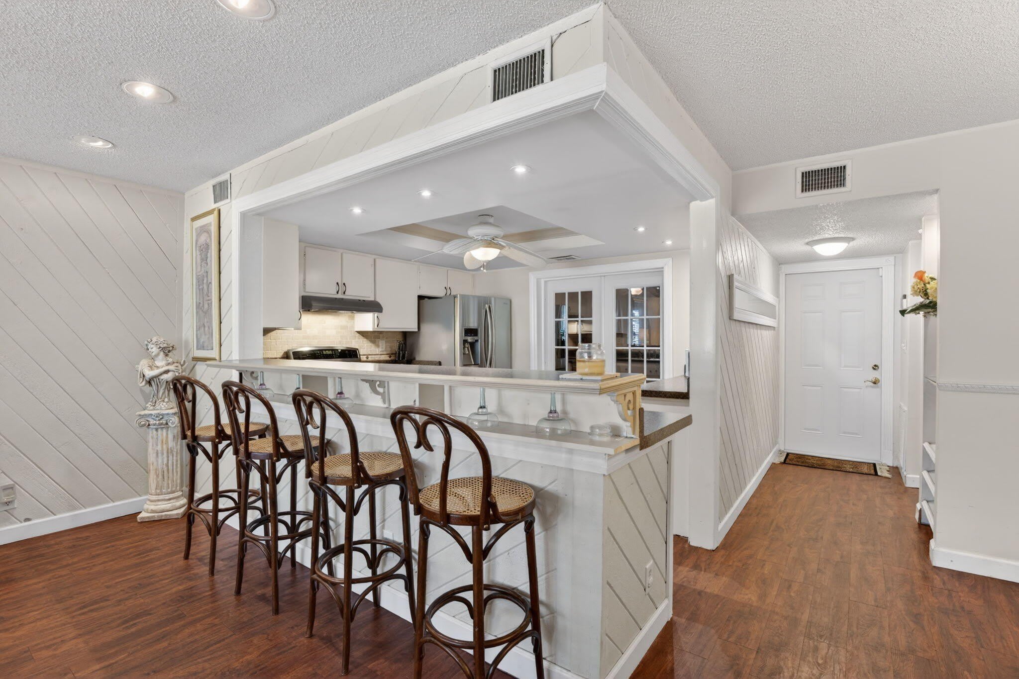3951 Ne 17Th Avenue – photo 4