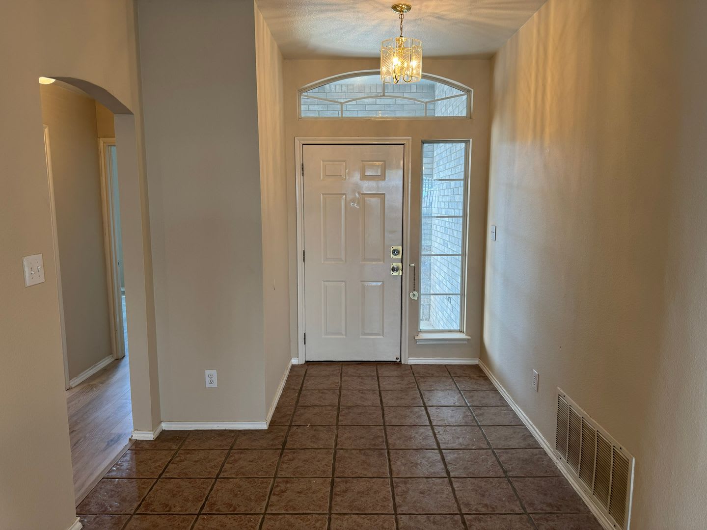 Welcome Home To 2805 Berry Way – photo 2
