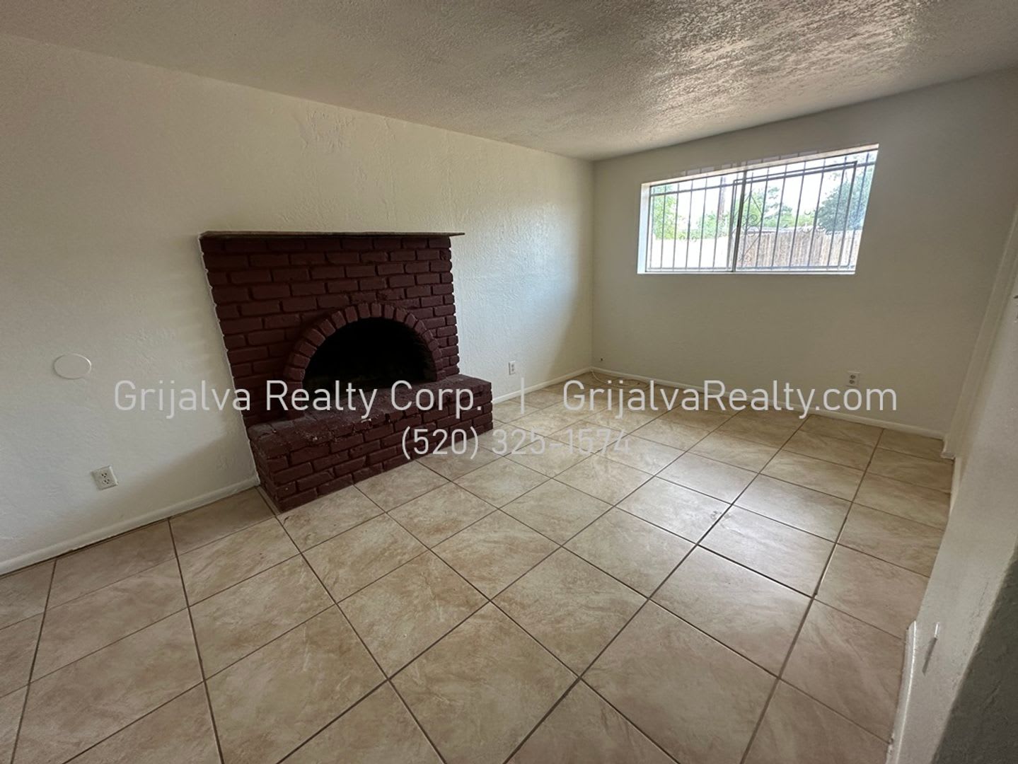 East Side 5 Bedroom, 2 Bath House for Rent *MOVE-IN SPECIAL* (Stella/Kolb) – photo 4