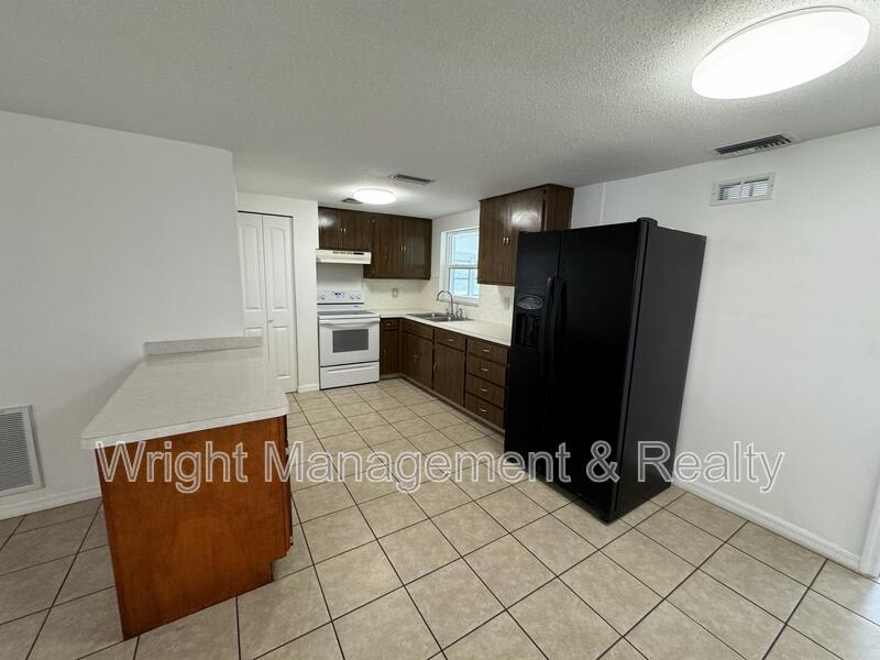 7639 Jasmine Boulevard – photo 5