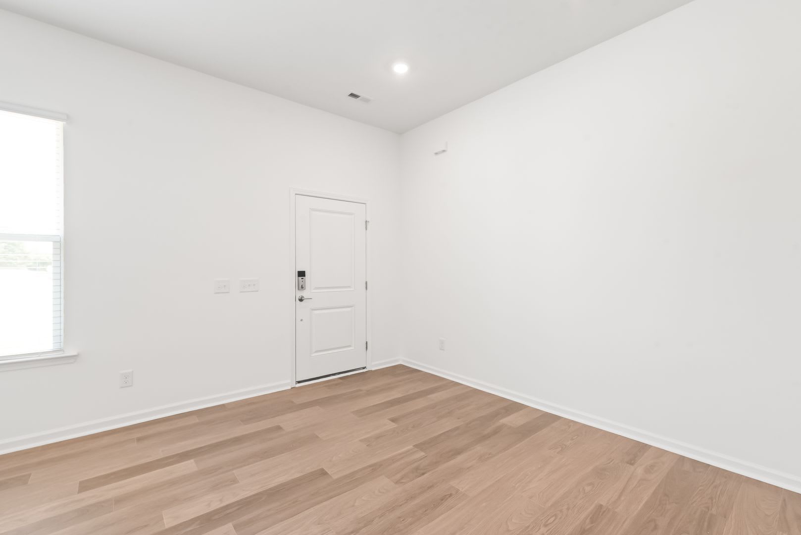Brand-New 3 Bedroom Townhome in Desirable Indian Trail – Available for Immediate Move-In! – photo 5
