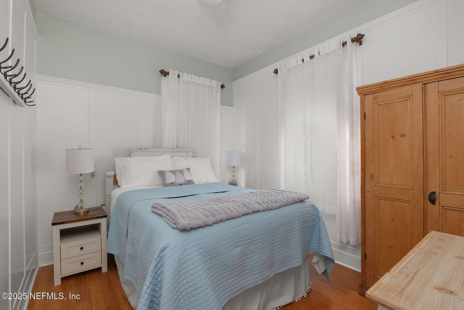 251 Charlotte St Unit B – photo 4