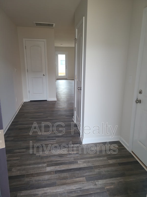 1459 Cypress Loop – photo 4