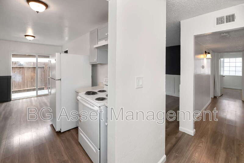 212 Westwood Street – photo 1