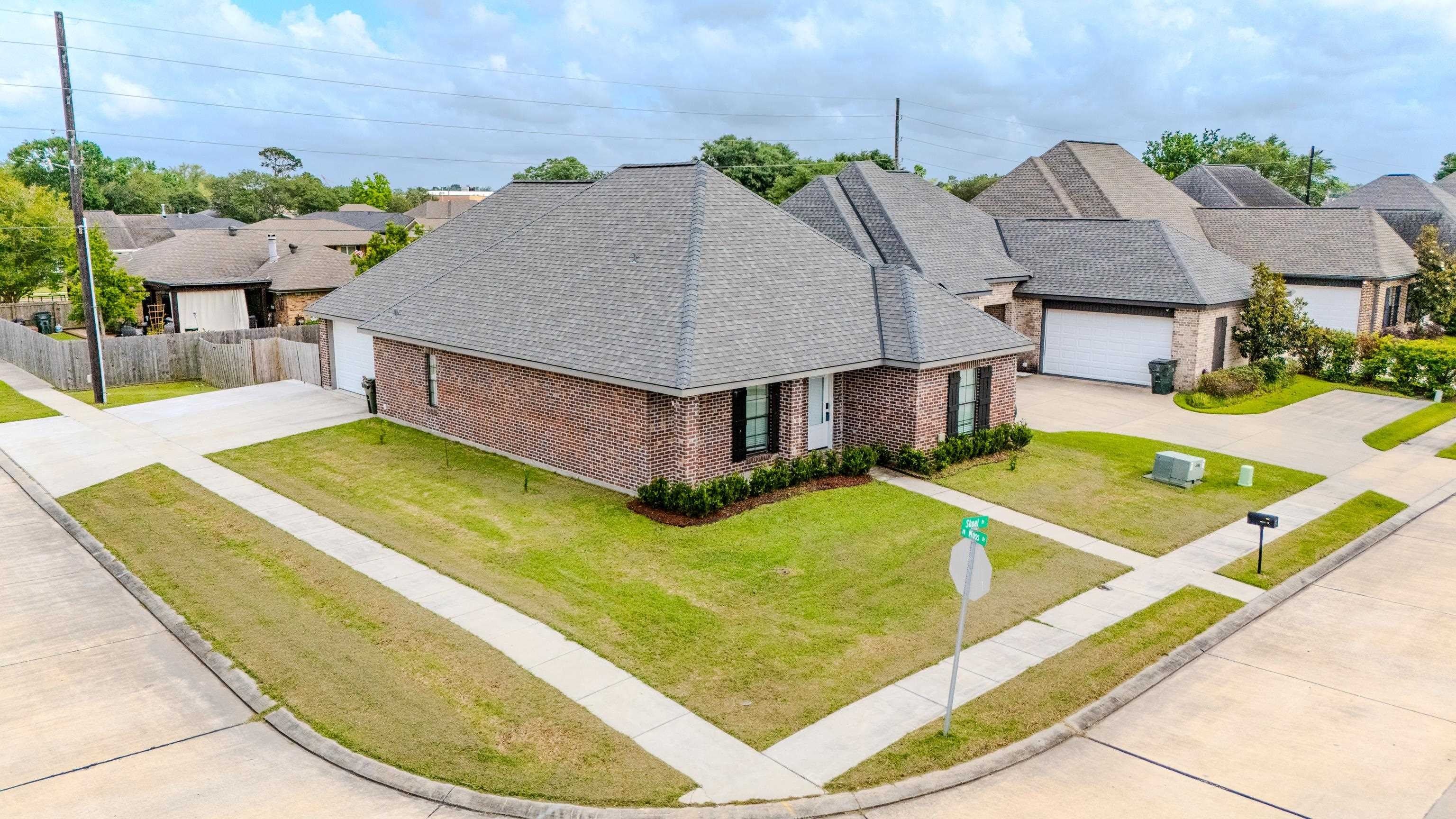 379 Shoal Drive – photo 4