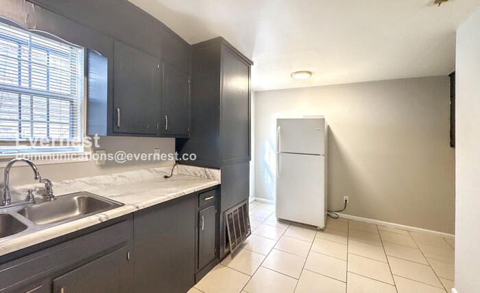1100 Cotton Avenue Southwest – photo 3