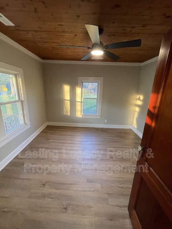 574 Duke Whittaker – photo 5