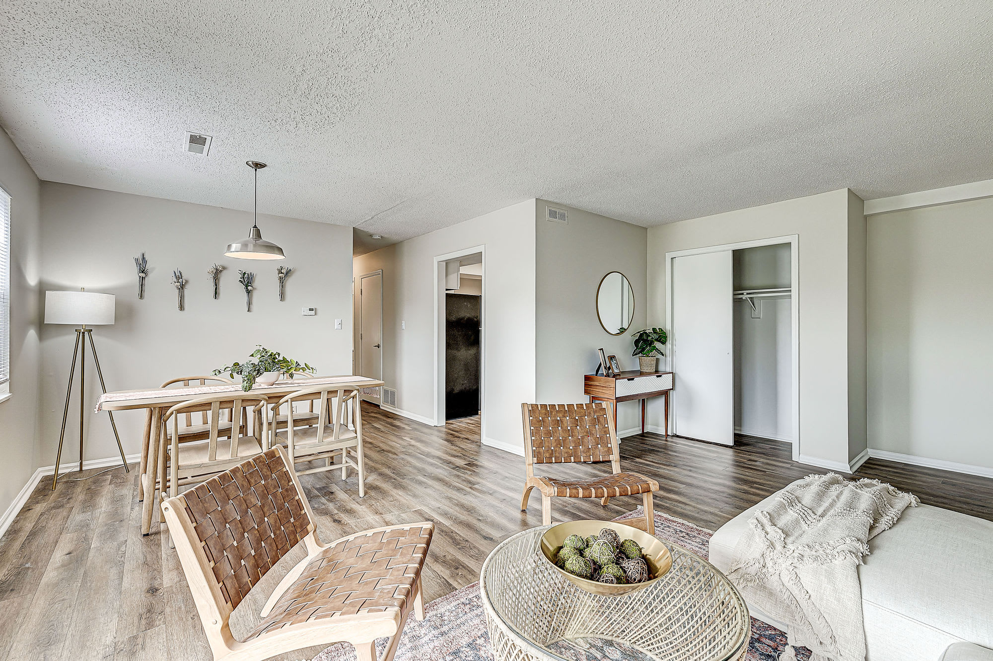 Stonehedge Apartments – photo 5