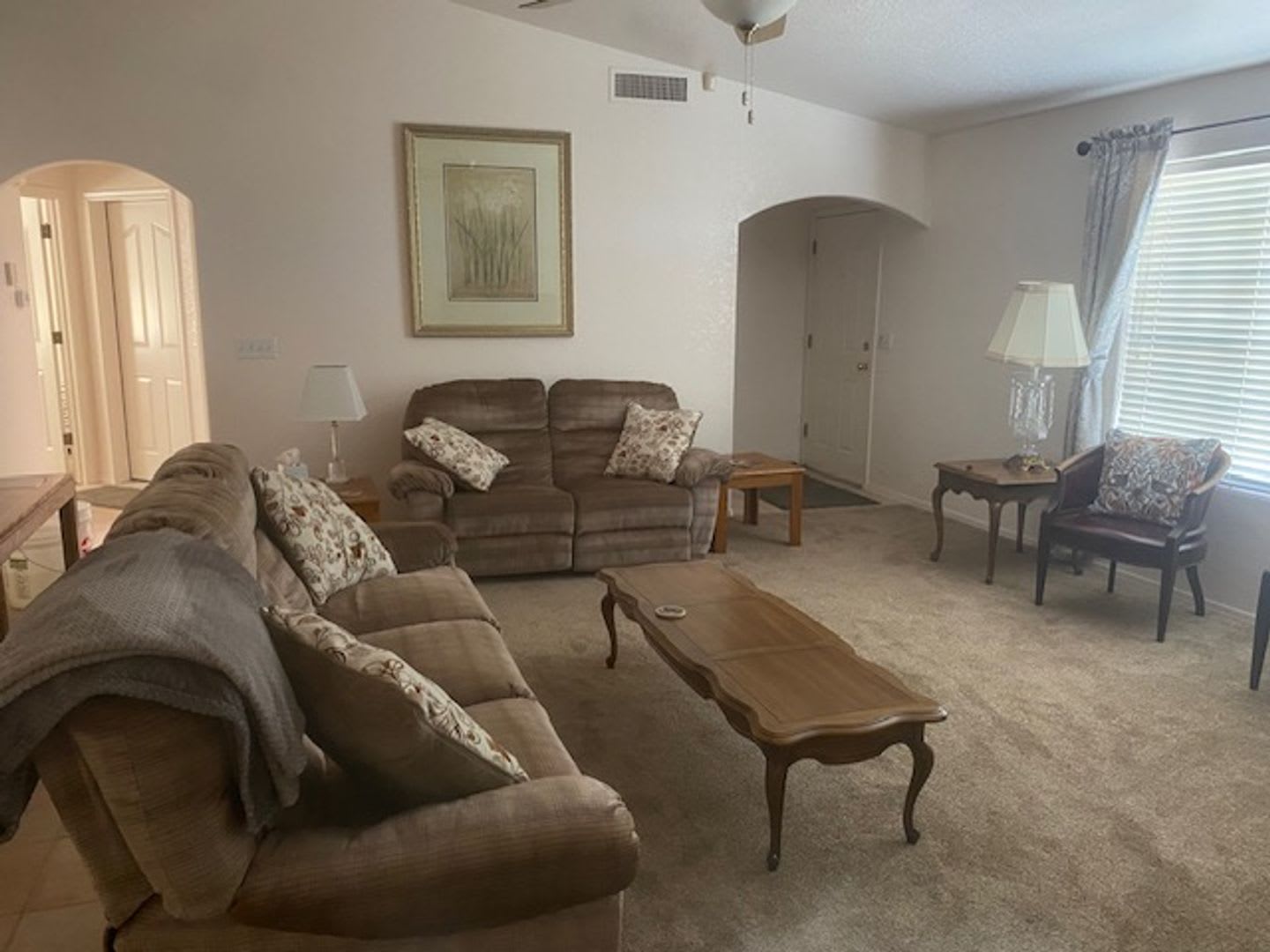 GREAT FURNISHED HOME WITH SIDE PARKING! – photo 3