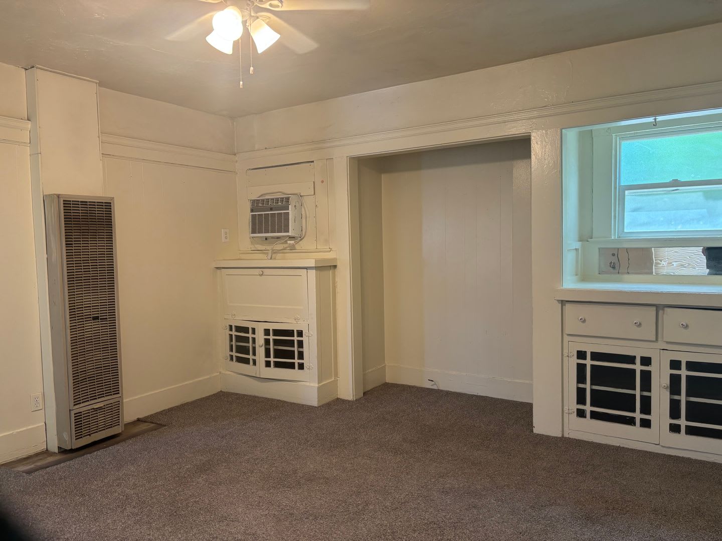 Affordable 1 bedroom 1 bathroom home on Marks and McKinley. – photo 5