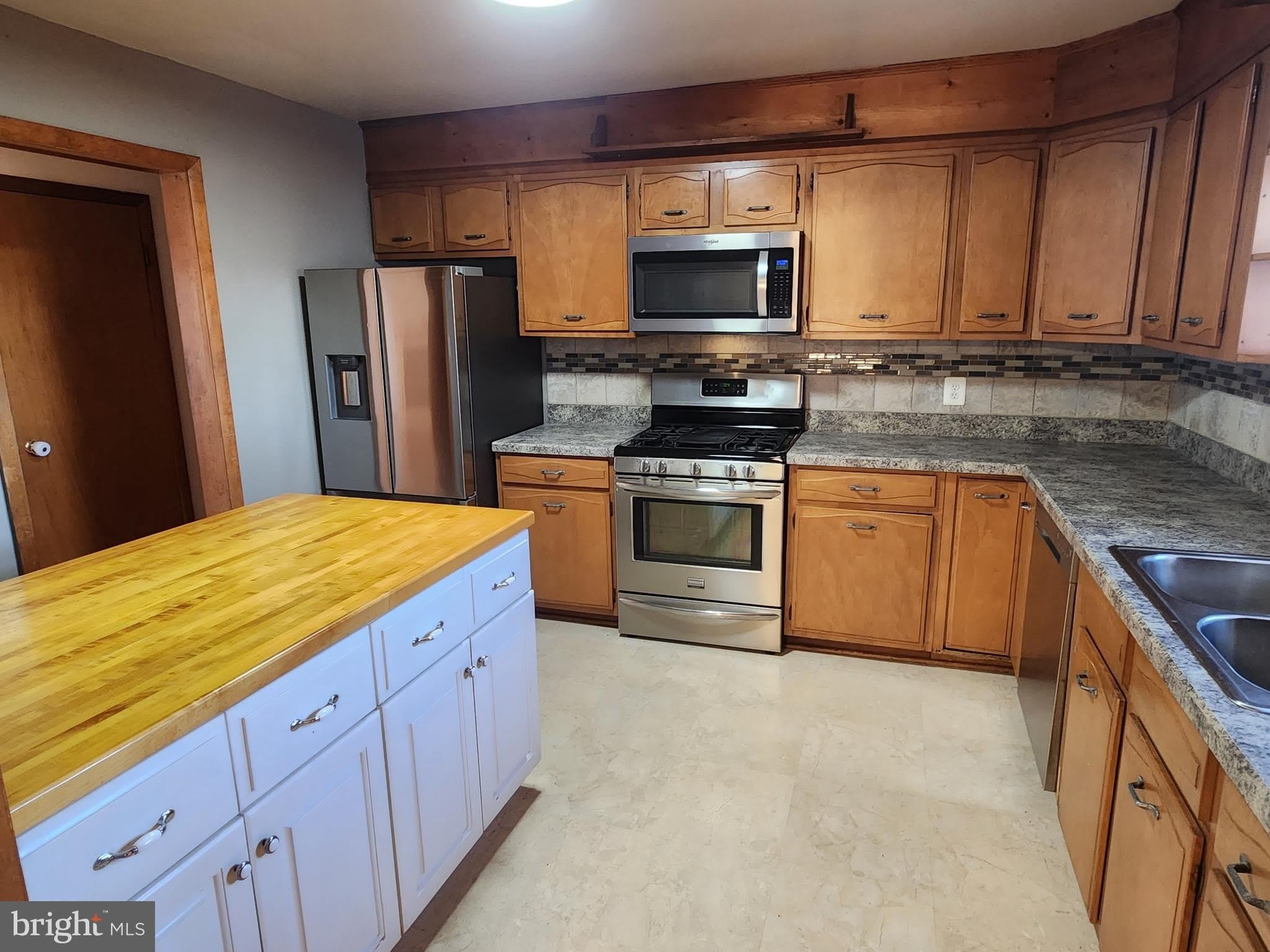 9839 LEES MILL Road – photo 5