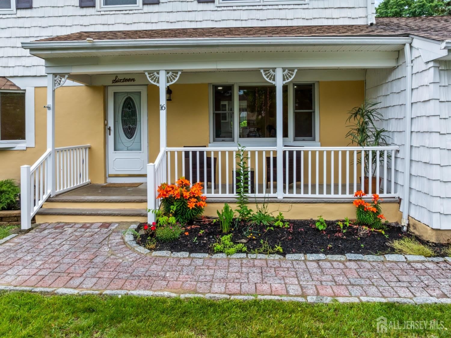 16 London Drive – photo 3
