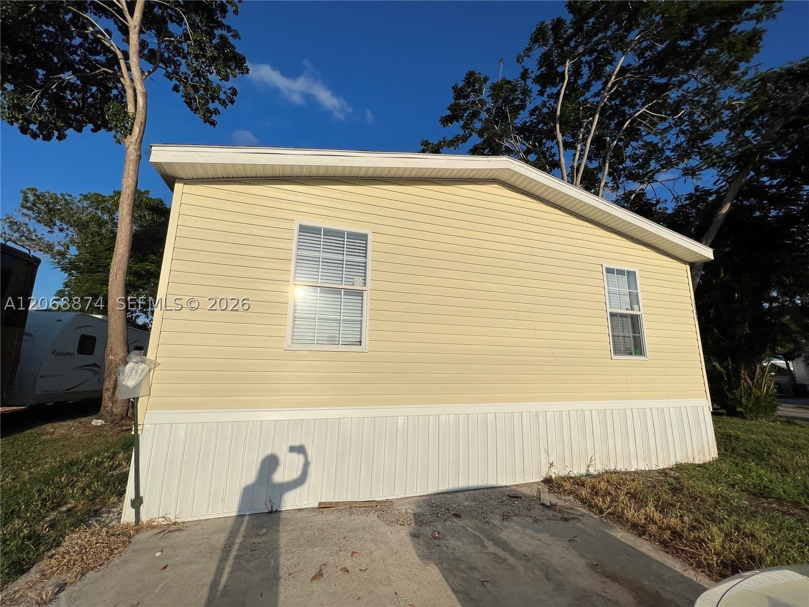 22992 Tradewind Rd – photo 1