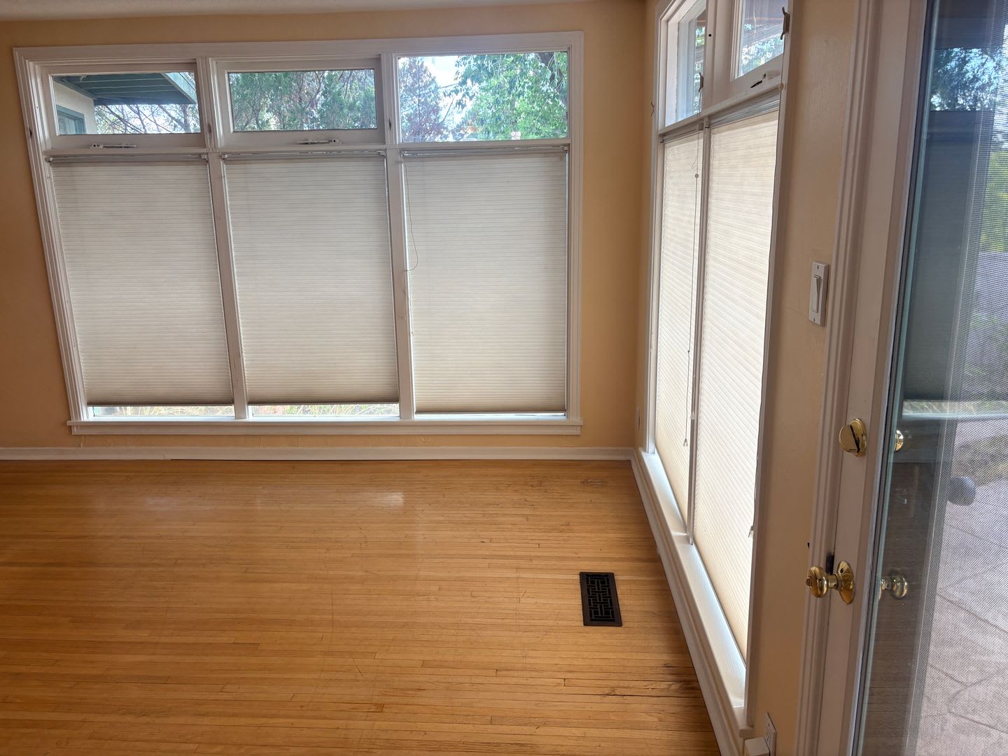 Beautiful 4 Bedroom Home in Hyder Park – photo 5