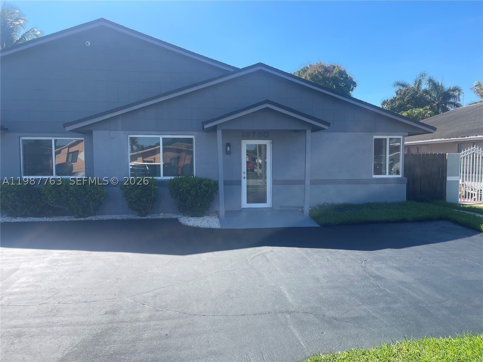 20702 SW 122nd Ave – photo 1
