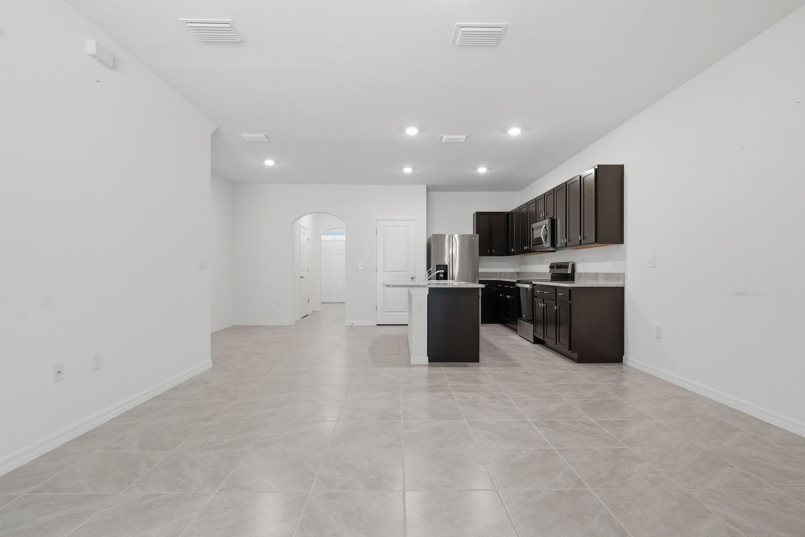 Beautiful Tara Greens Townhome In Newberry – photo 3