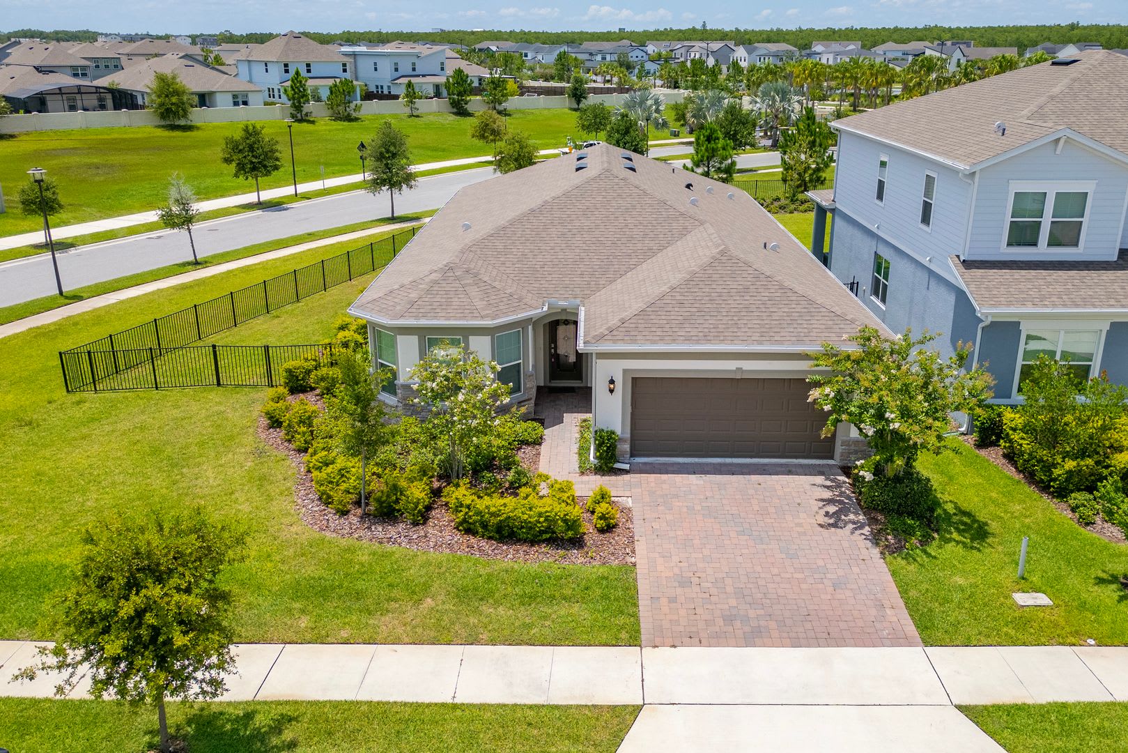 Ready To Move In Isle Of Lake Nona One Story 4 Bedrooms 3 Full Bathrooms – photo 3