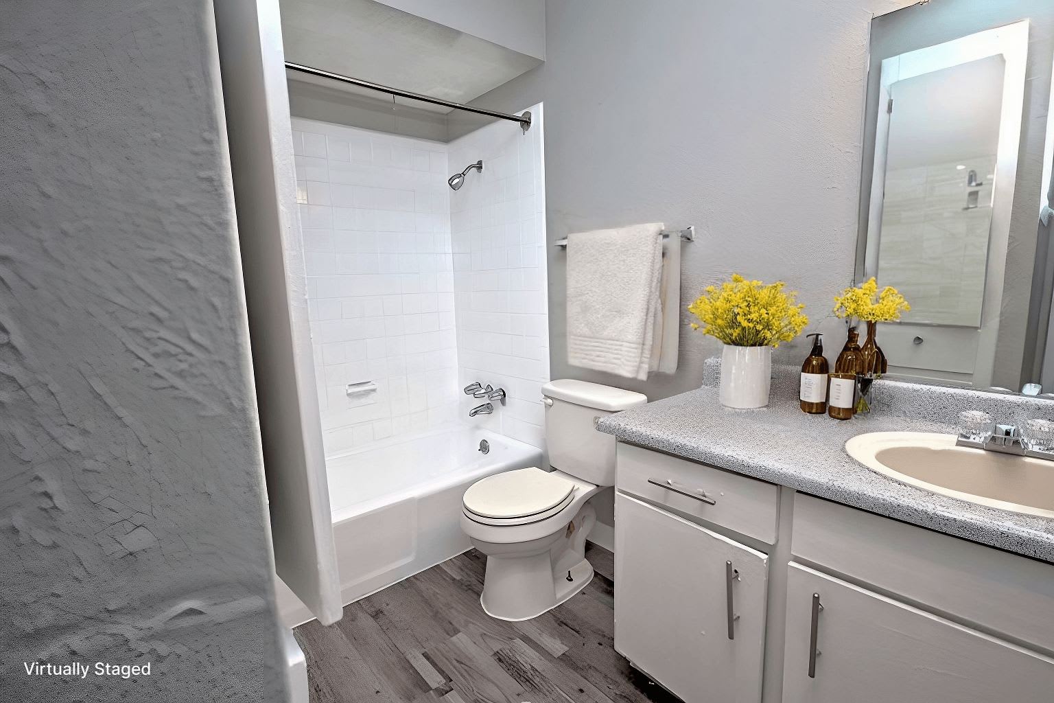 Devon Park Apartments – photo 2