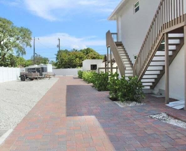 305 Cypress Drive – photo 3