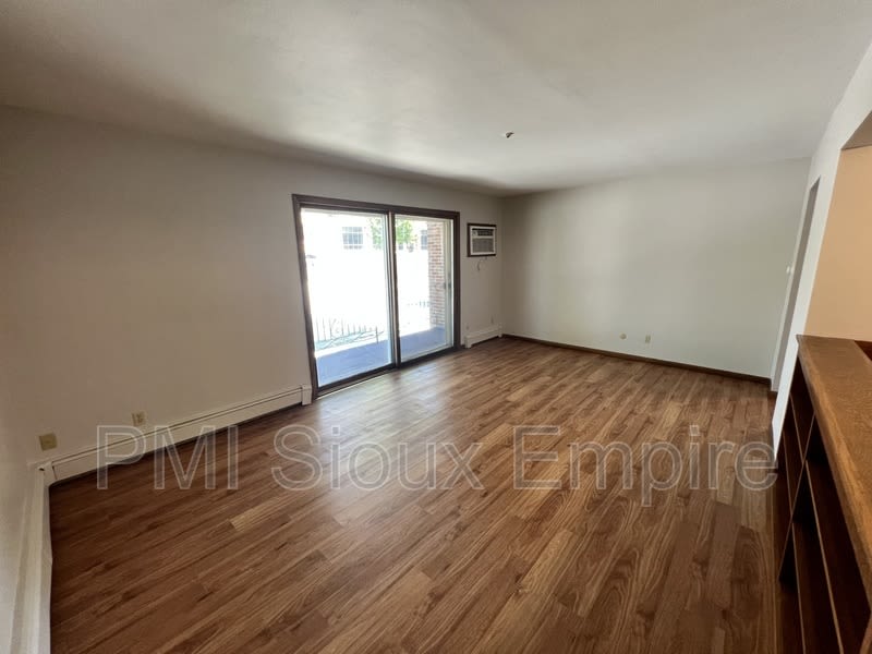 905 W 18th st – photo 3