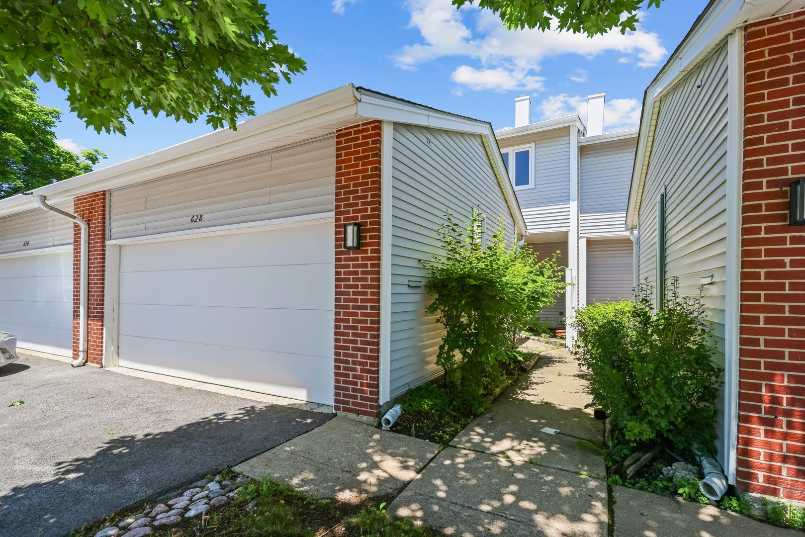 628 Martin Lane – photo 3