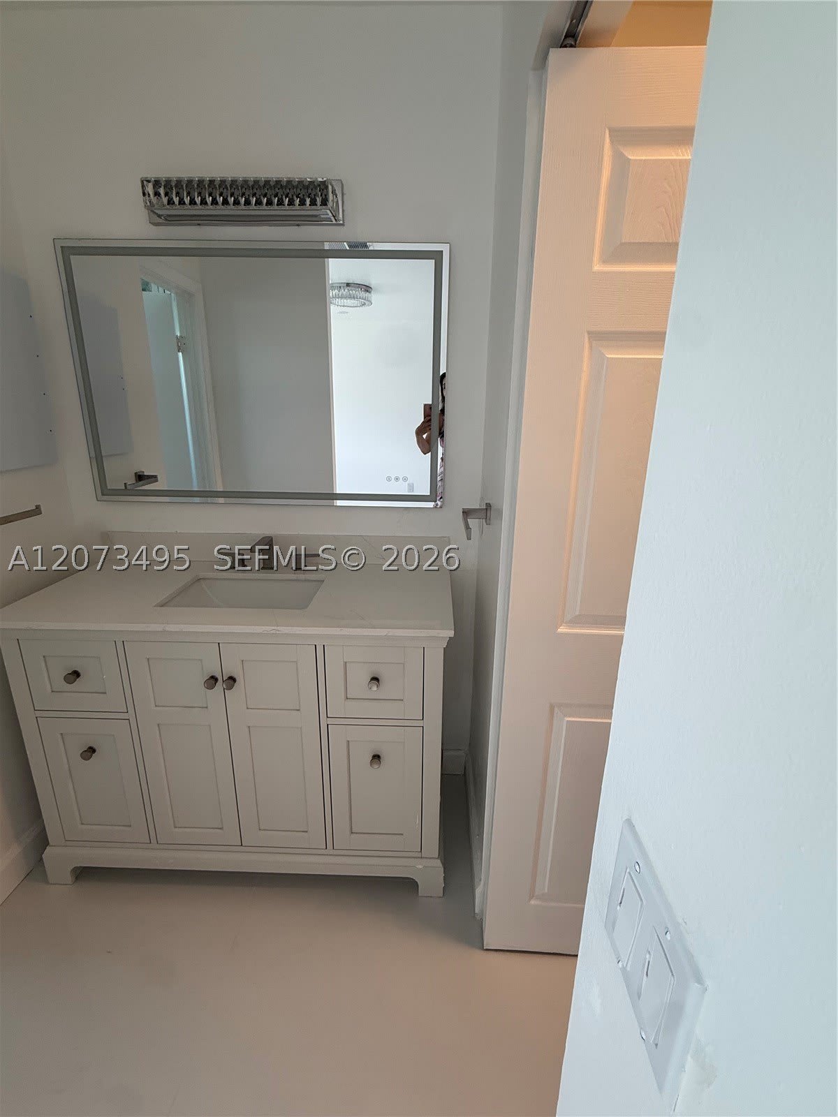 875 NW 99th Ave – photo 4