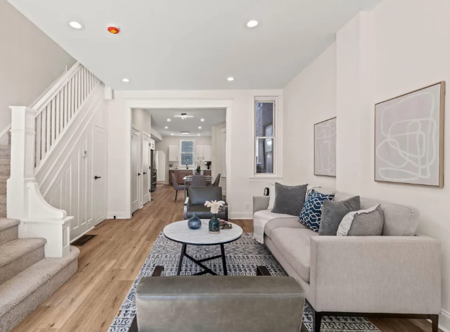 2921 W Oxford St – photo 3