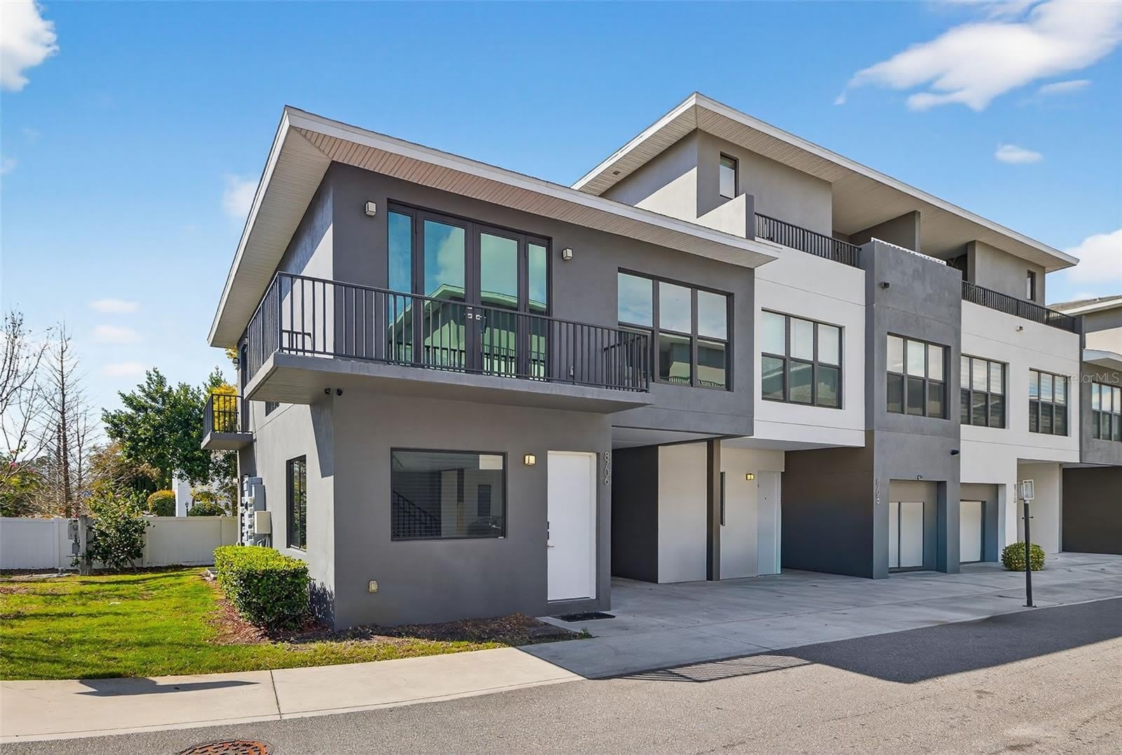 8706 PALM RANCHES Place – photo 4