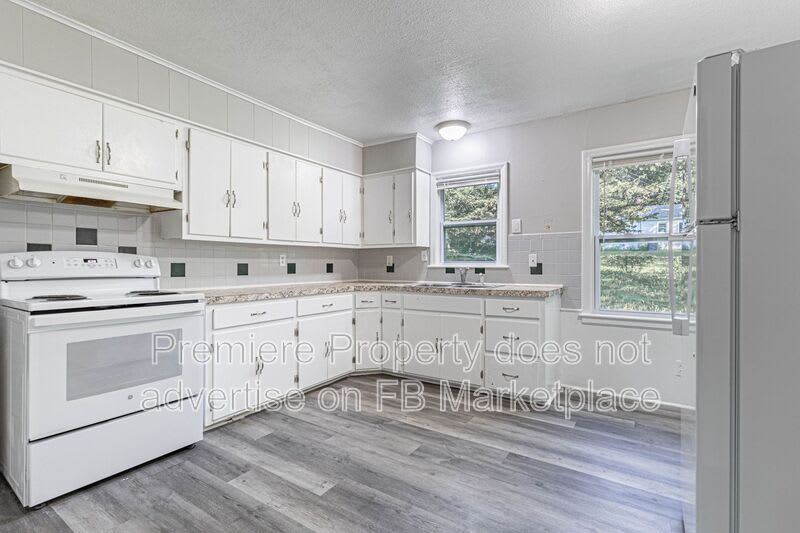 9010 E 75th St – photo 4