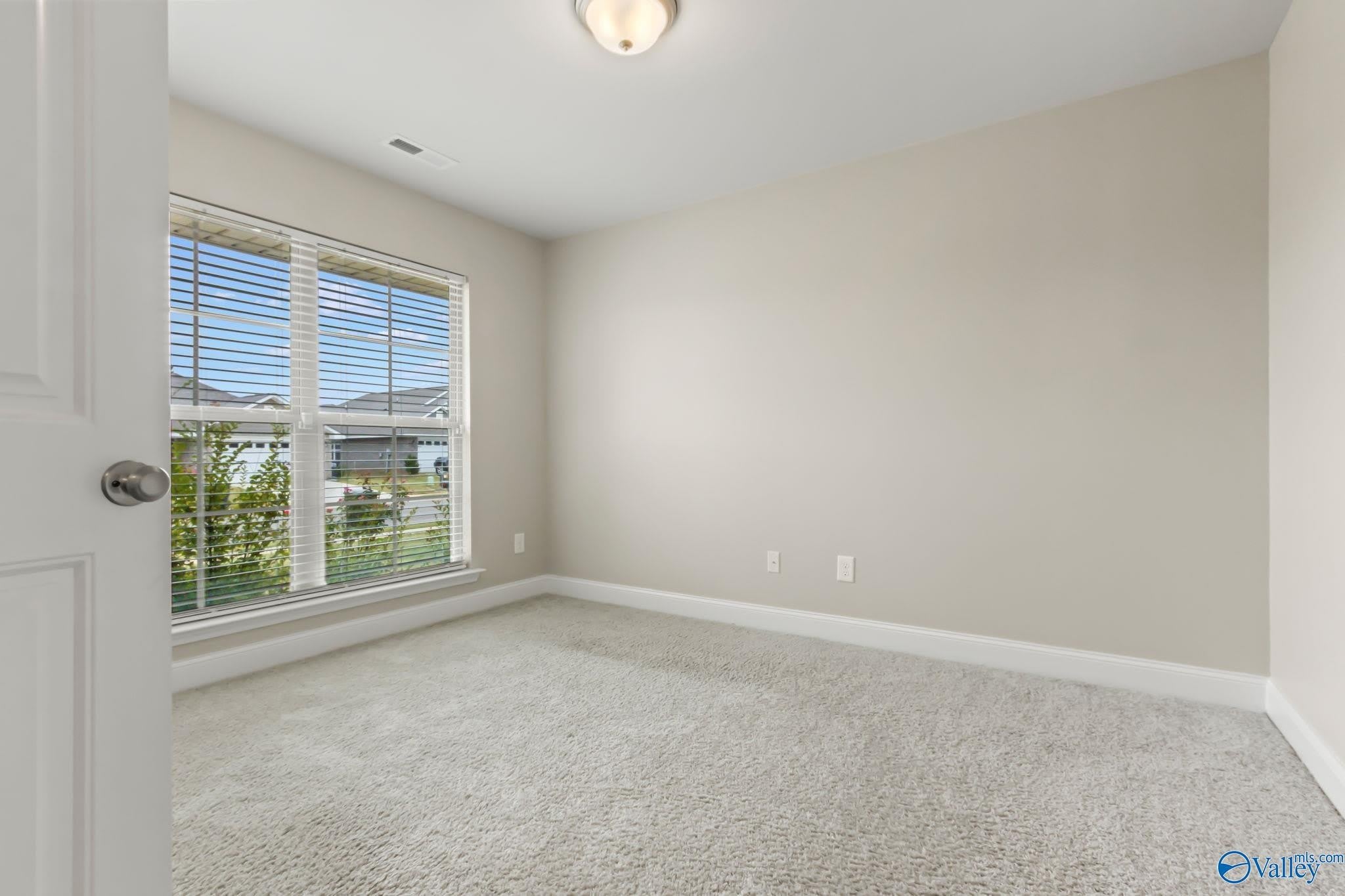 122 Ardsley Drive – photo 4