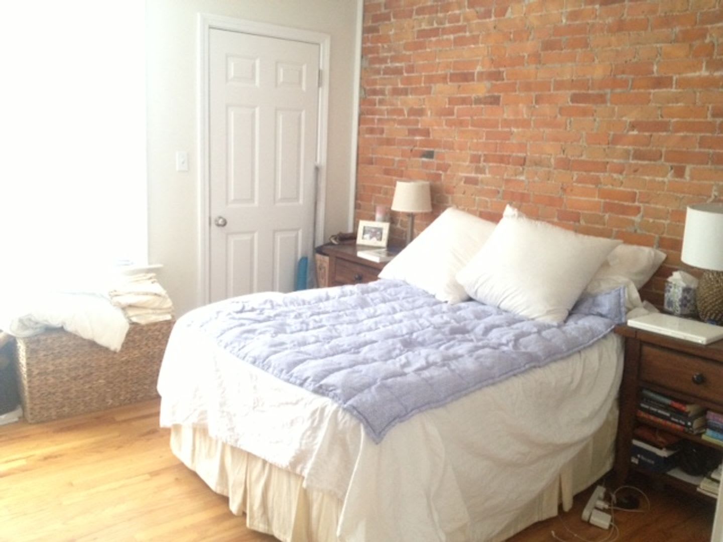 Charming 3 Bedroom-No Broker Fee – photo 5